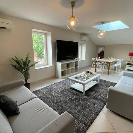 Superbe Appartement Avec 2 Chambres - 9 Personnes - Parking Prive Tournon-sur-Rhone Exterior foto